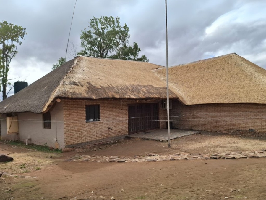 4 Bedroom Property for Sale in Bloemfontein Rural Free State